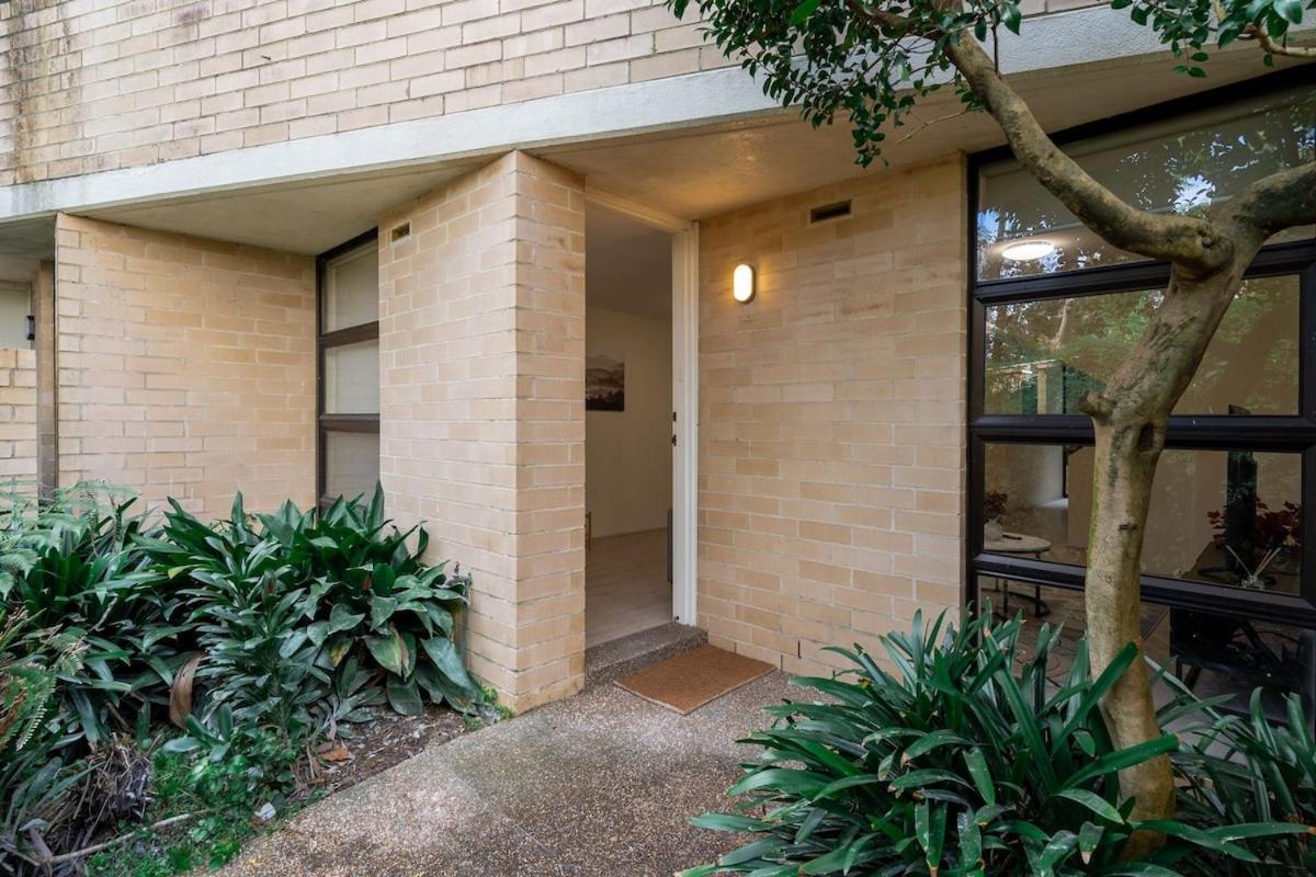 Holiday home T-north House Nr Train Station And Freeparking Sydney